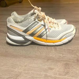 Women’s Adidas shoes